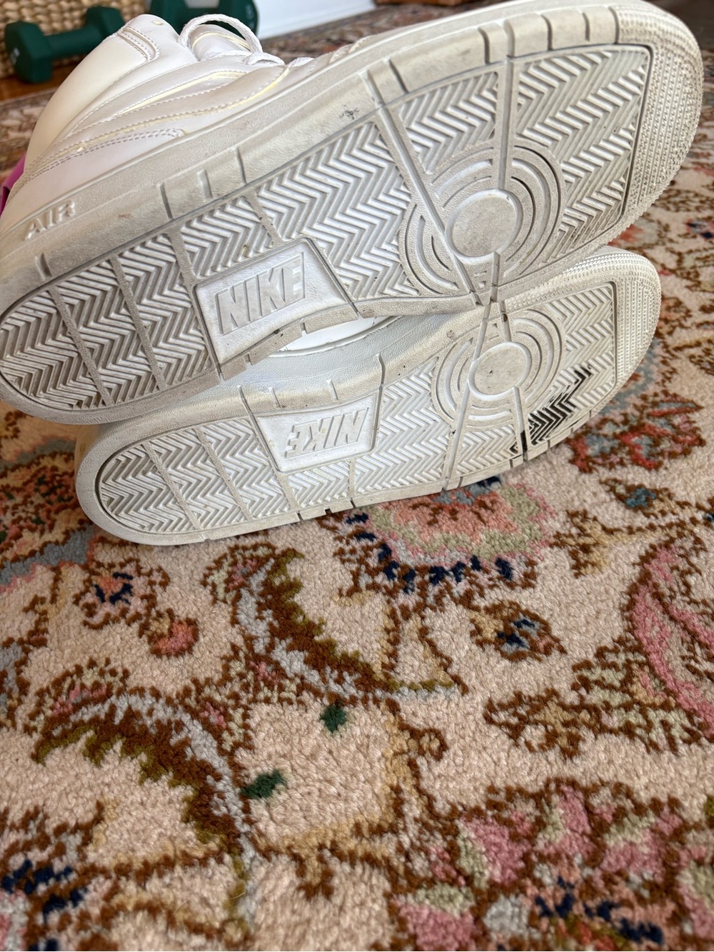 Nike Men’s White High-Top Sneakers - Picture 4 of 5